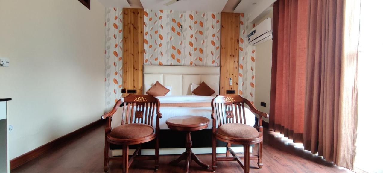 Dreamcatcher Boutique Hotels Bhimtal Exterior photo