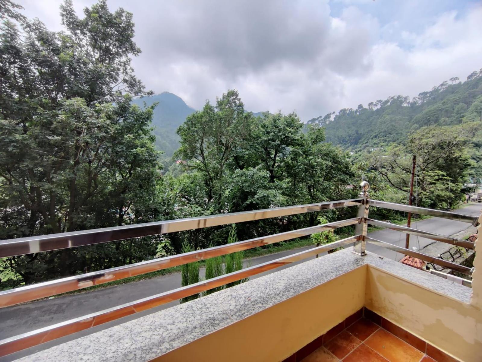 Dreamcatcher Boutique Hotels Bhimtal Exterior photo